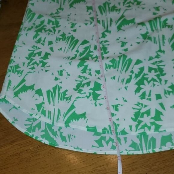 Chaus New York Sleeveless Green & White Floral Lined Sleeveless Sz. M Blouse - Picture 12 of 13